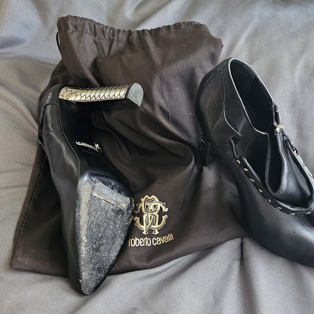 Robert Cavalli black ankle boots.  Made in Italy size 7 US.  Slightly used.